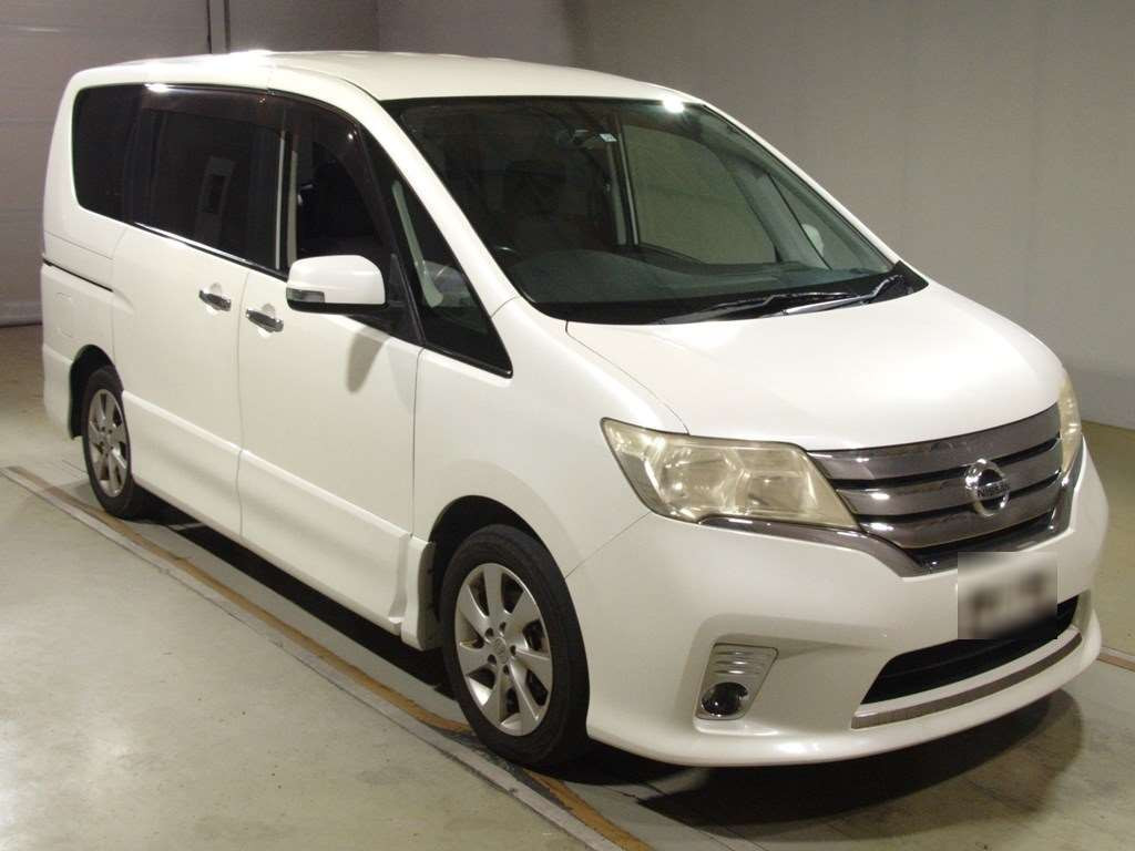 2011 Nissan Serena FC26[2]