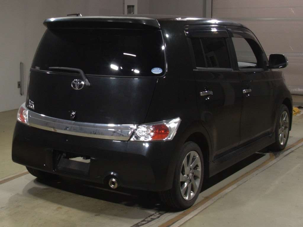 2014 Toyota bB QNC21[1]