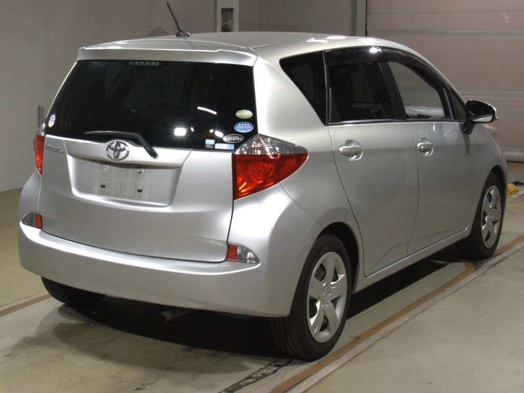 2011 Toyota Ractis NCP120[1]