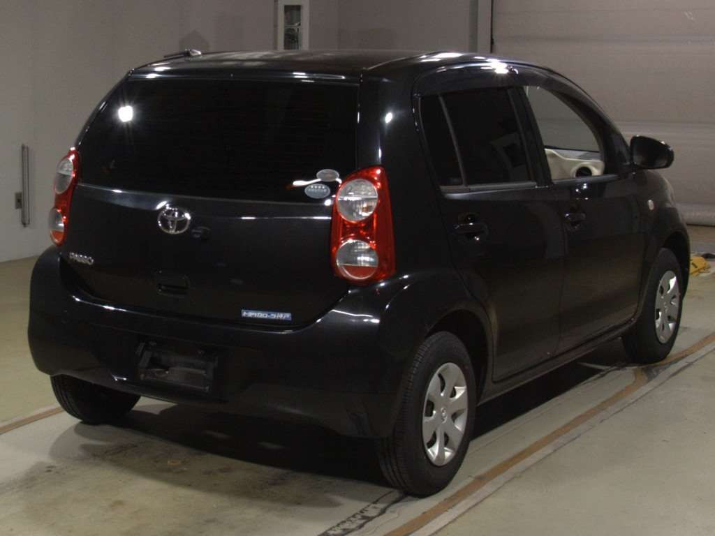 2010 Toyota Passo KGC30[1]