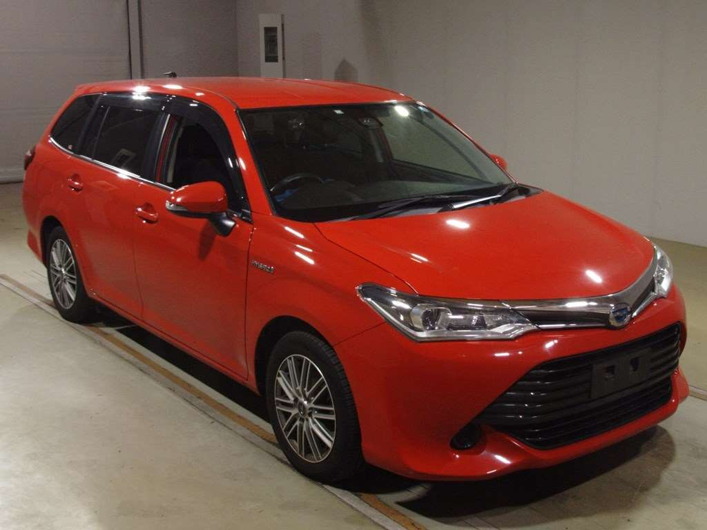 2015 Toyota Corolla Fielder NKE165G[2]