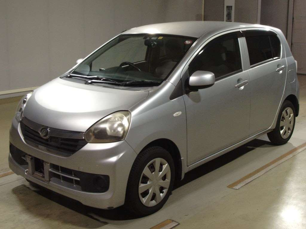 2013 Daihatsu Mira es LA310S[0]