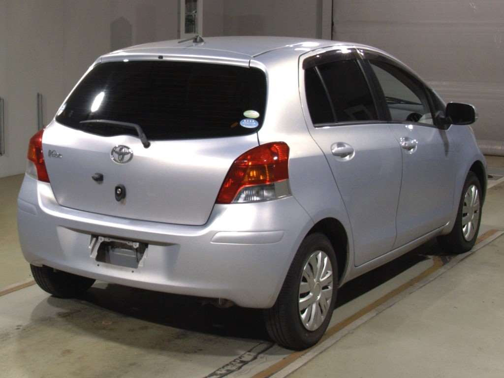 2010 Toyota Vitz KSP90[1]