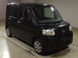 2012 Daihatsu Tanto