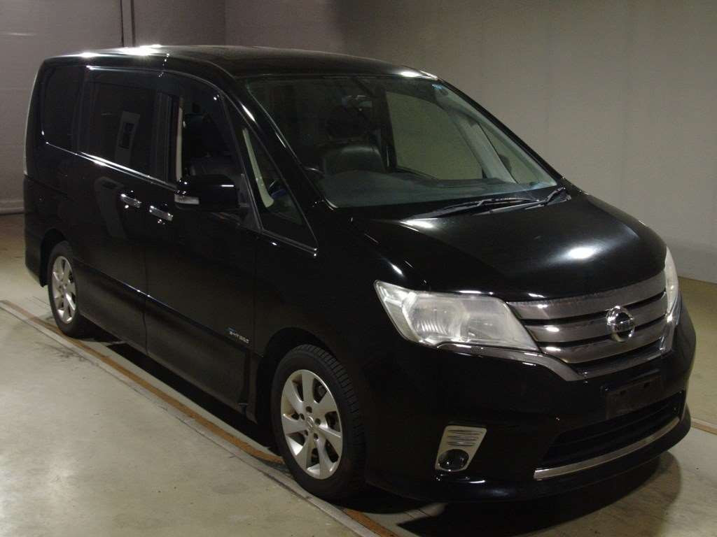 2013 Nissan Serena HFC26[2]