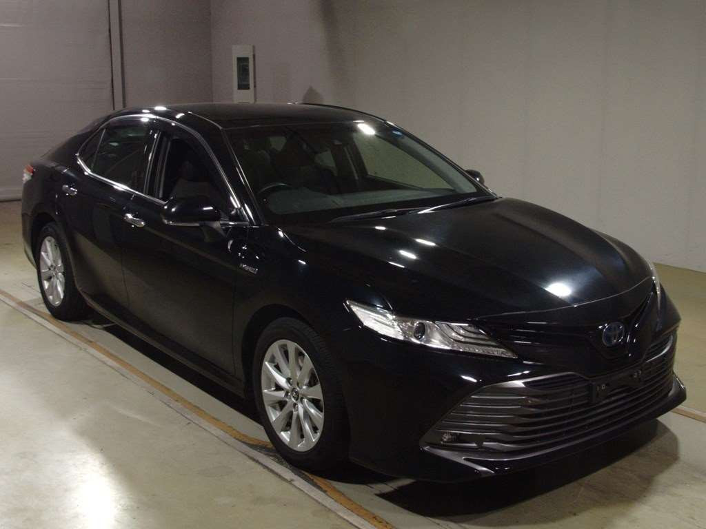 2017 Toyota Camry AXVH70[2]