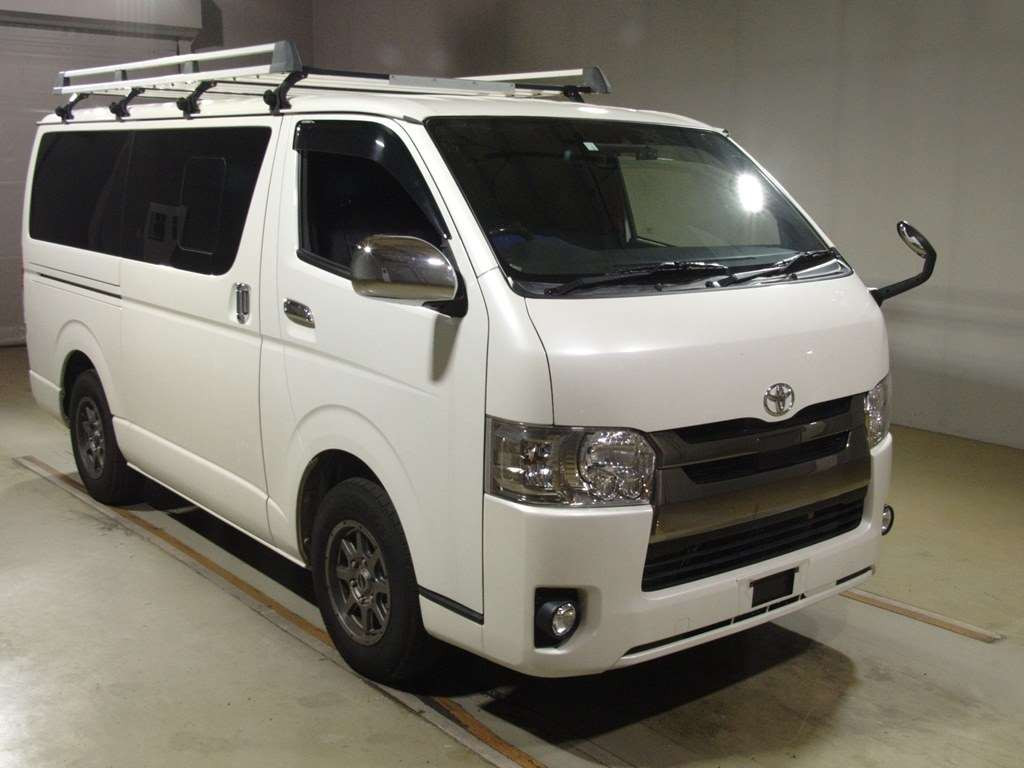 2019 Toyota Regiusace Van GDH201V[2]