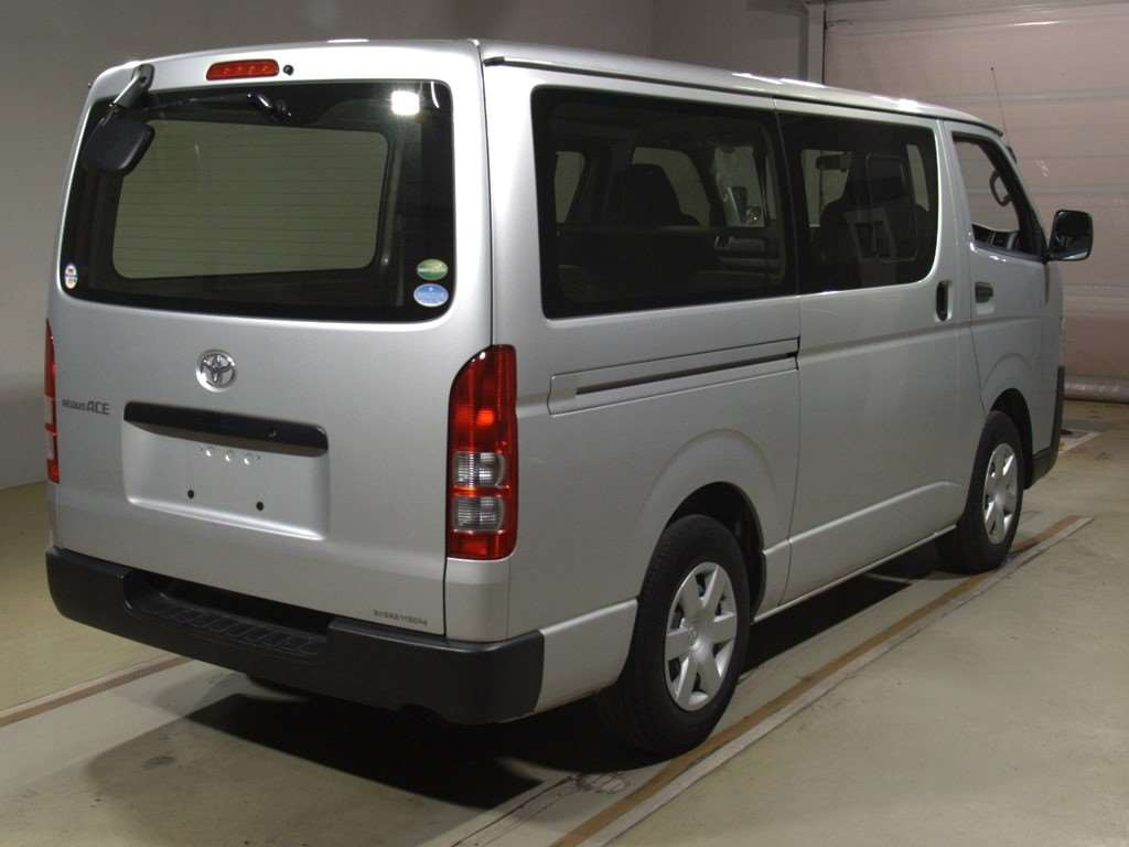 2019 Toyota Regiusace Van GDH201V[1]