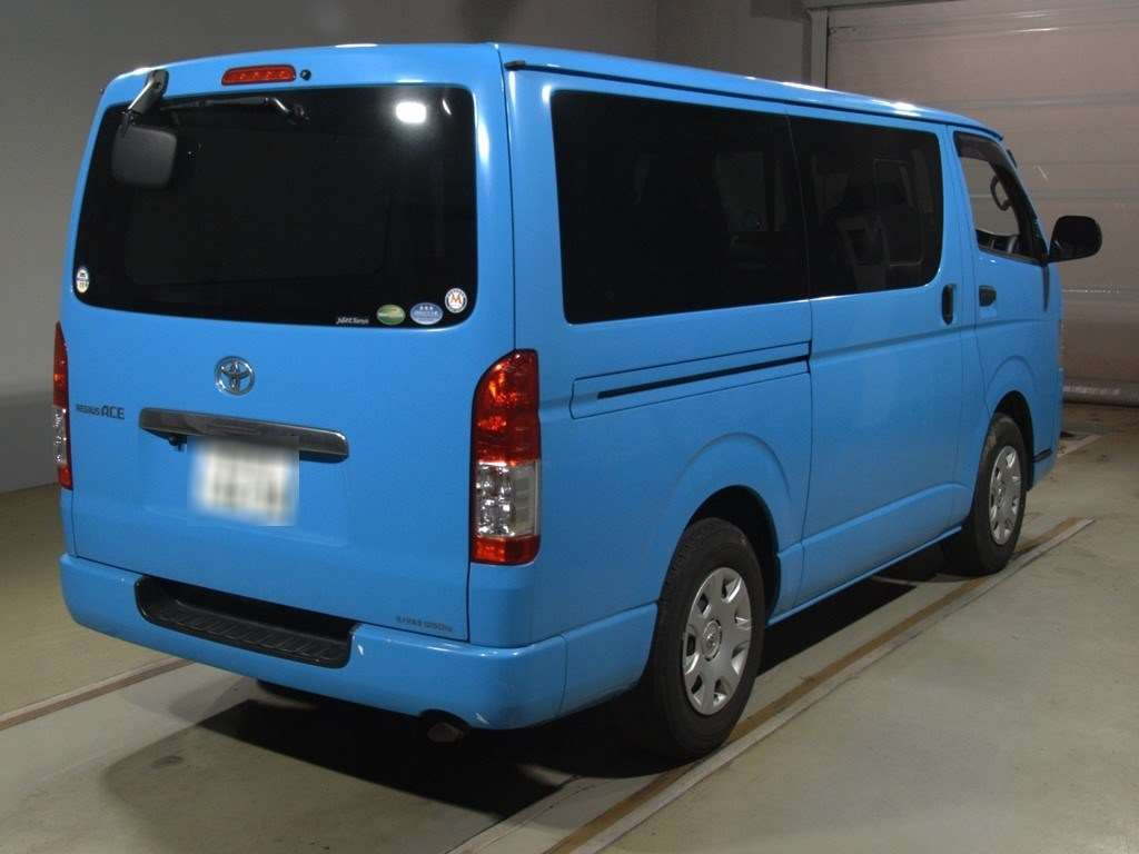 2019 Toyota Regiusace Van TRH200V[1]