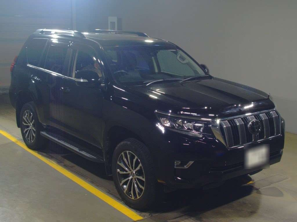 2020 Toyota Land Cruiser Prado TRJ150W[2]