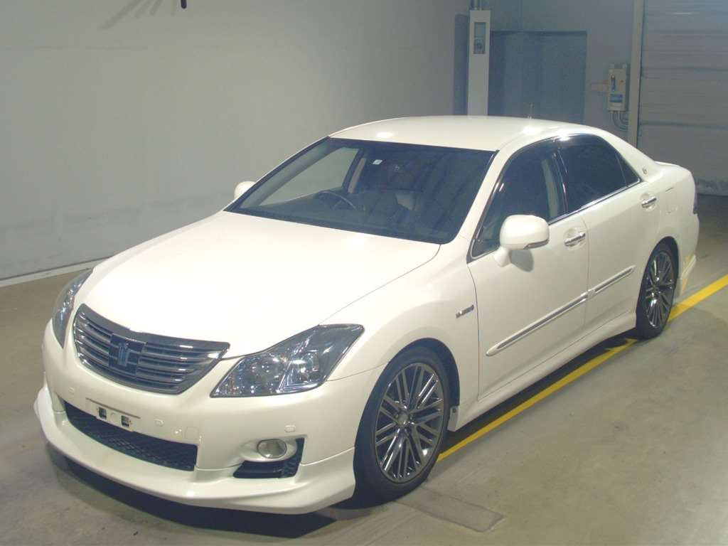 2009 Toyota Crown Hybrid GWS204[0]