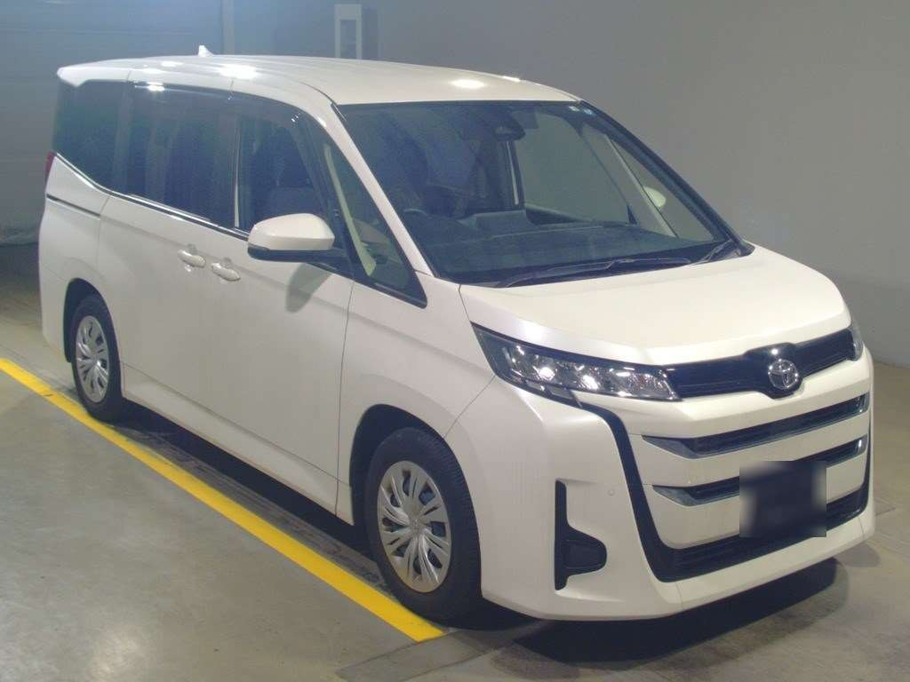 2022 Toyota Noah MZRA90W[2]