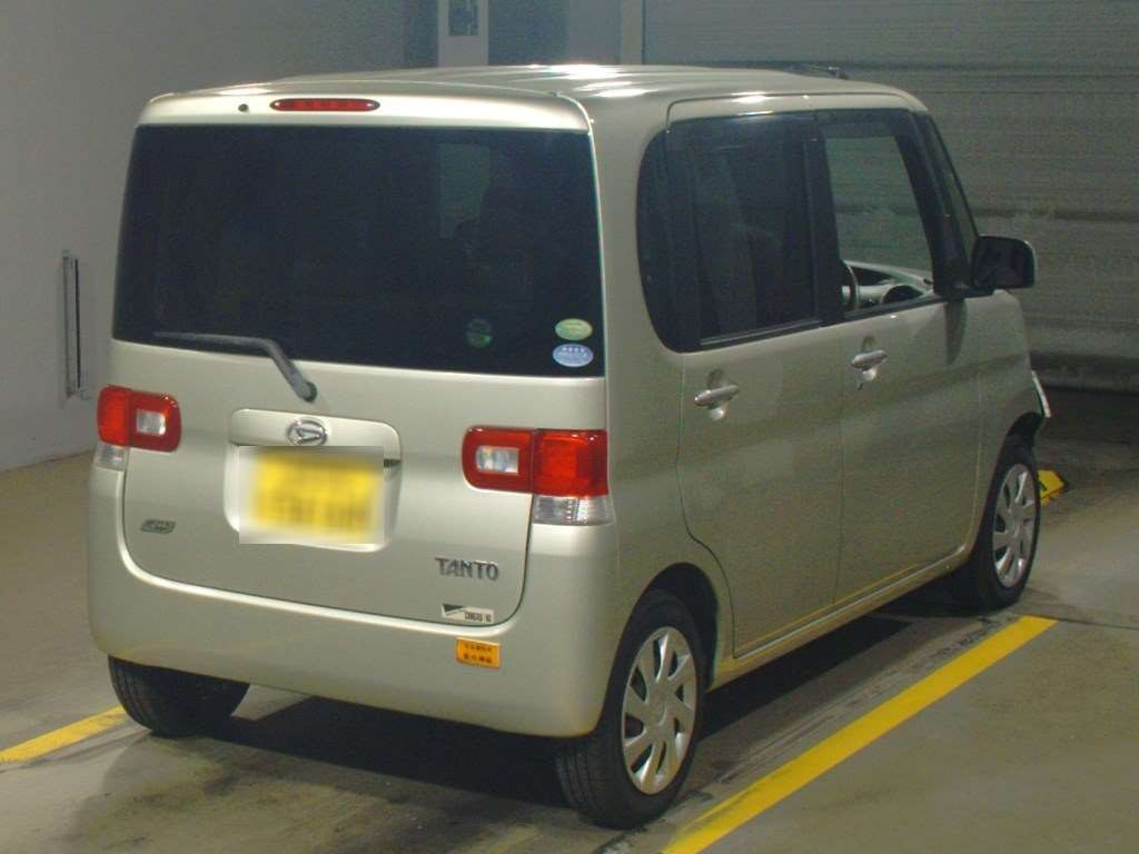 2013 Daihatsu Tanto L375S[1]