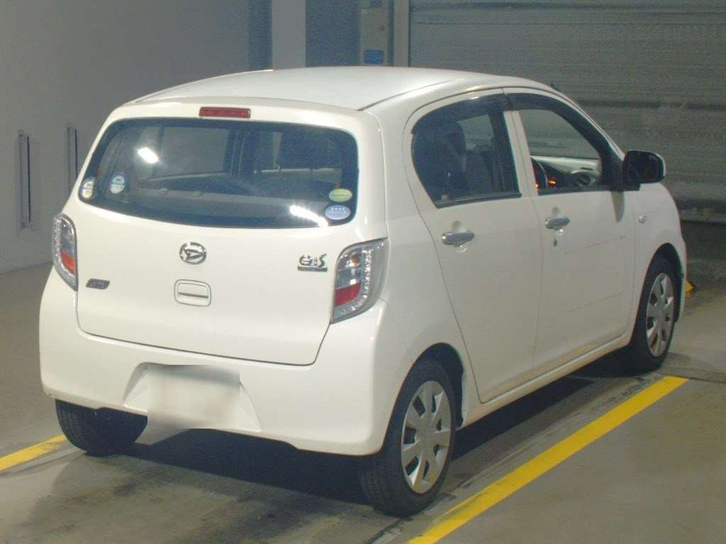 2013 Daihatsu Mira es LA300S[1]