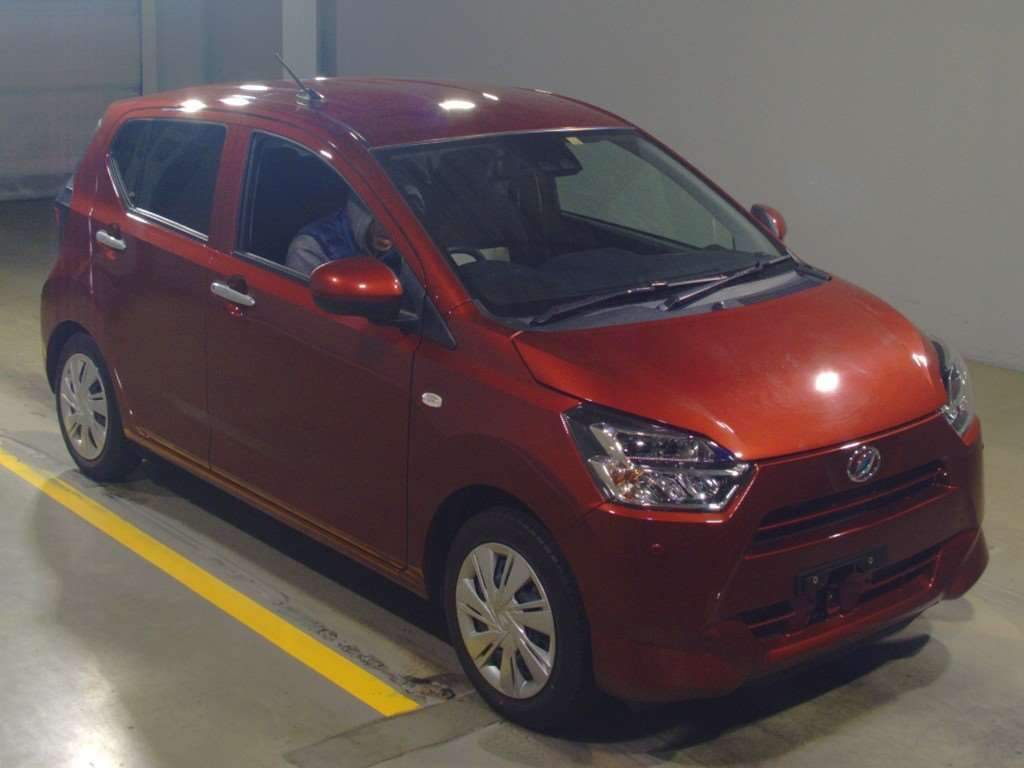 2022 Daihatsu Mira es LA350S[2]