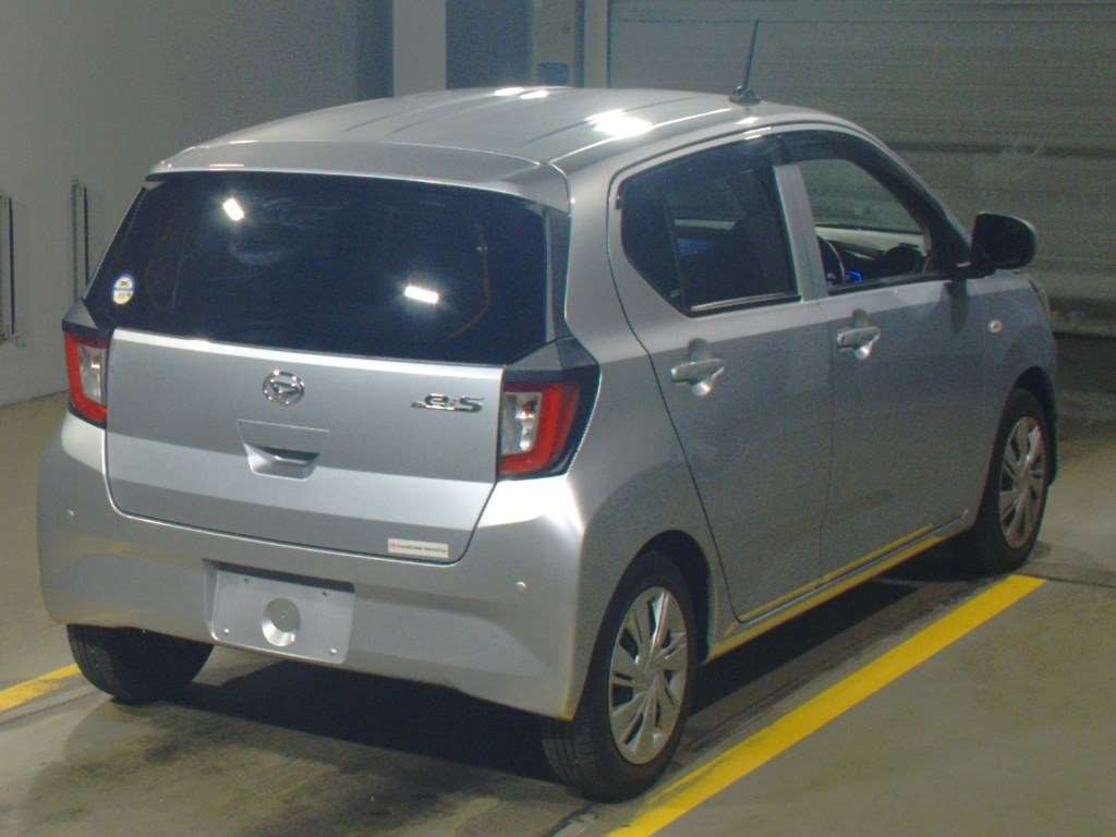 2021 Daihatsu Mira es LA350S[1]