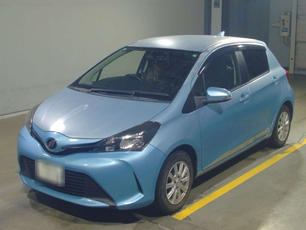 2015 Toyota Vitz NSP130[0]