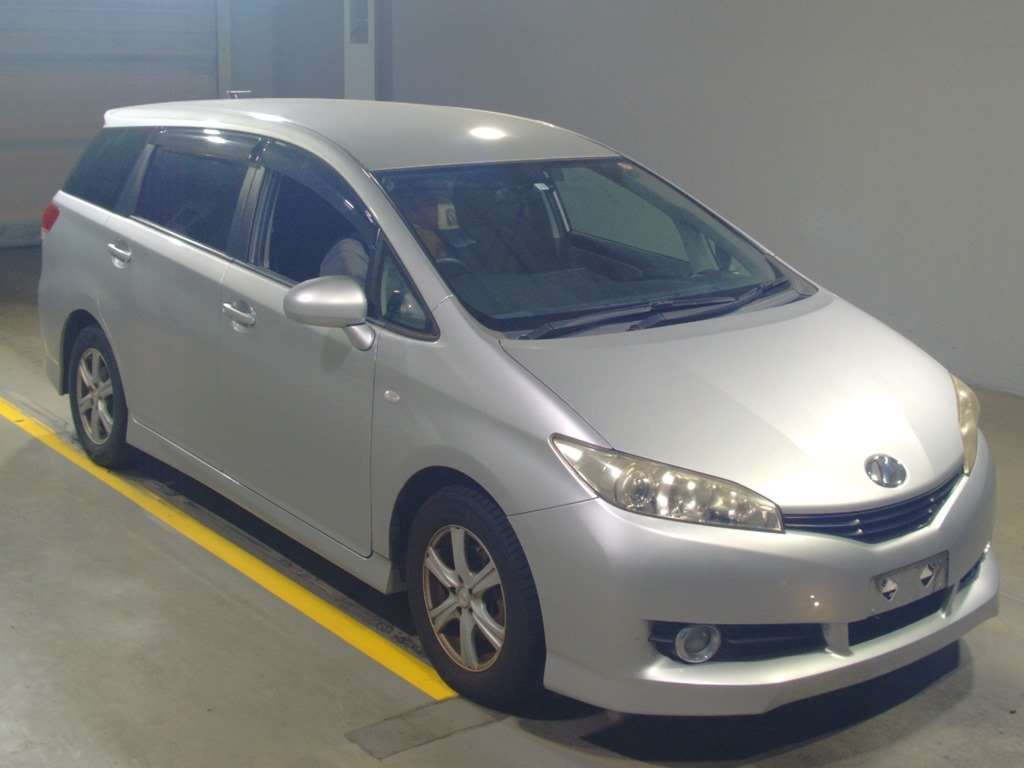 2009 Toyota Wish ZGE20G[2]