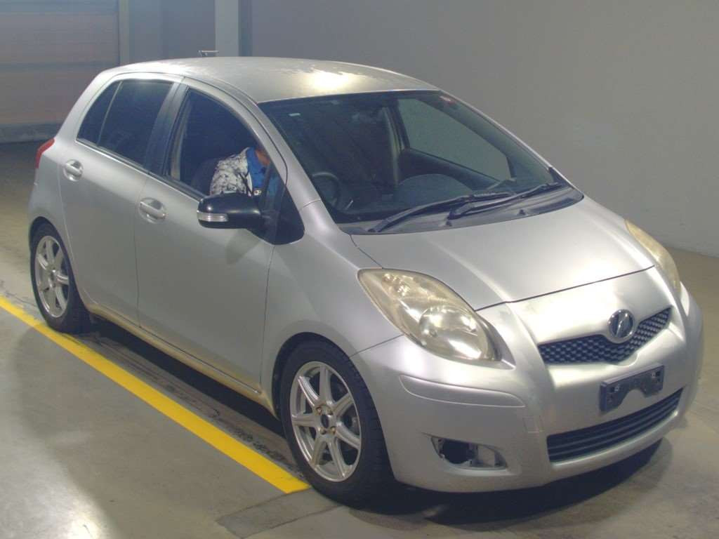 2008 Toyota Vitz KSP90[2]