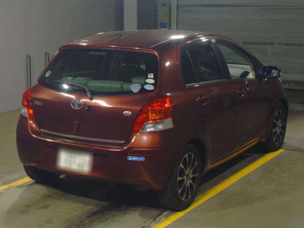 2009 Toyota Vitz NCP91[1]