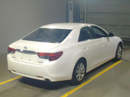 2013 Toyota Mark X