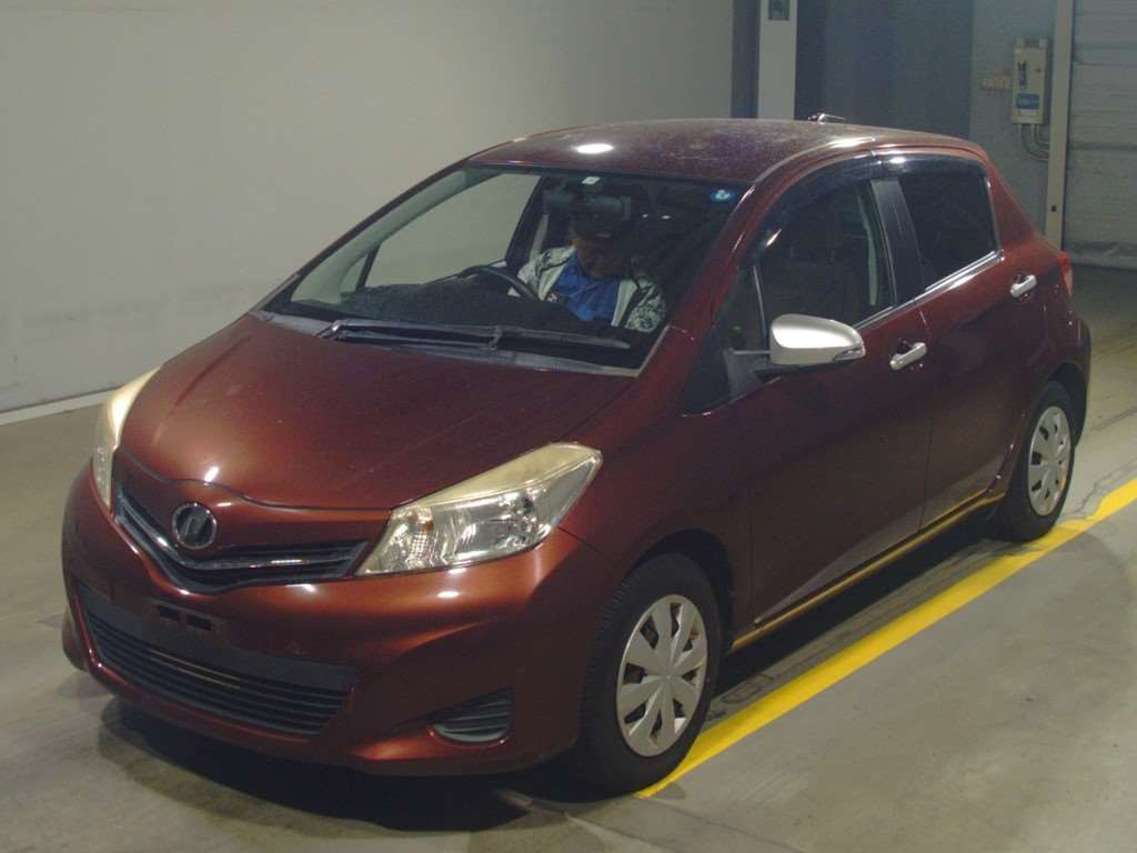 2011 Toyota Vitz NSP130[0]