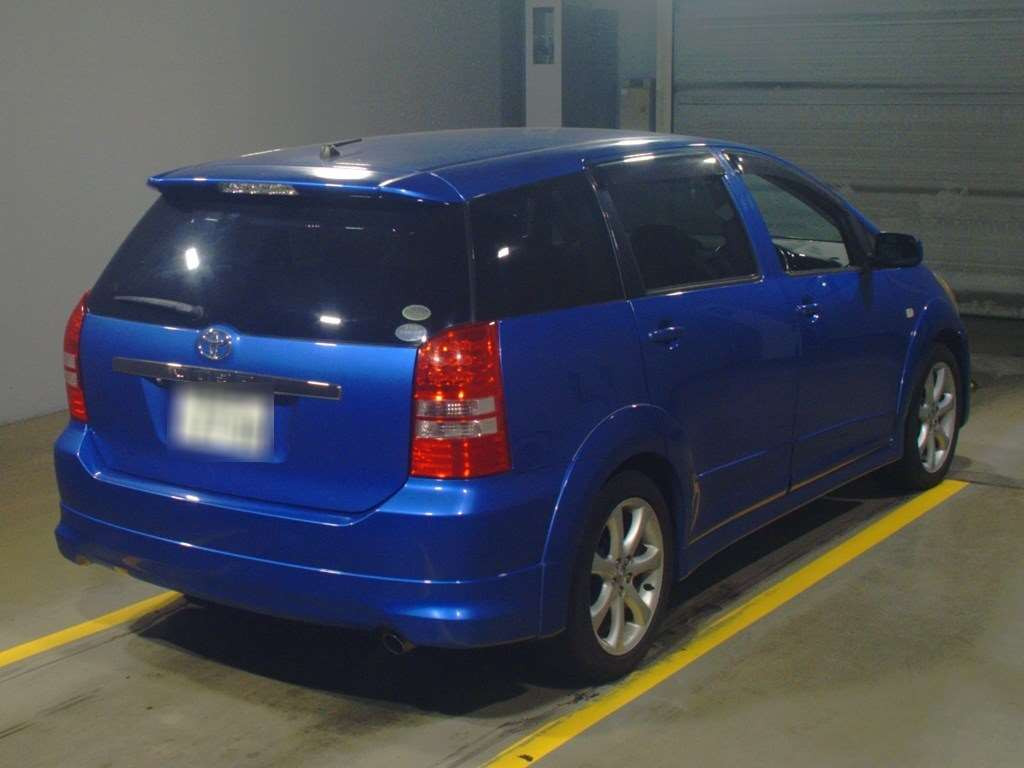 2004 Toyota Wish ANE11W[1]