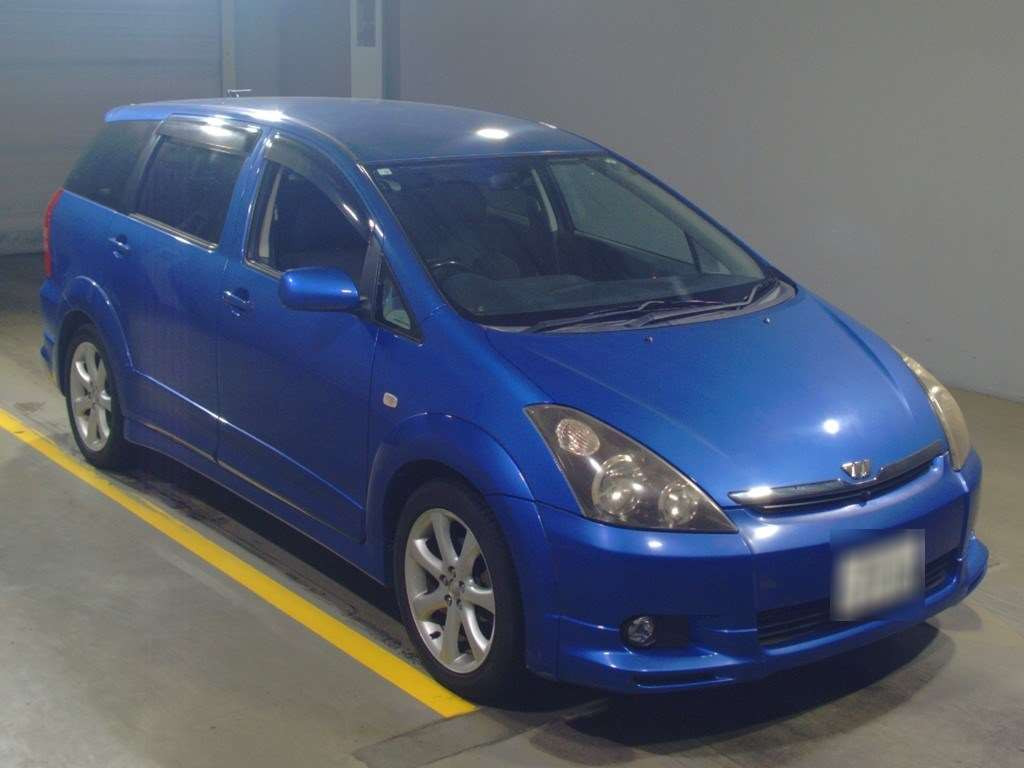 2004 Toyota Wish ANE11W[2]