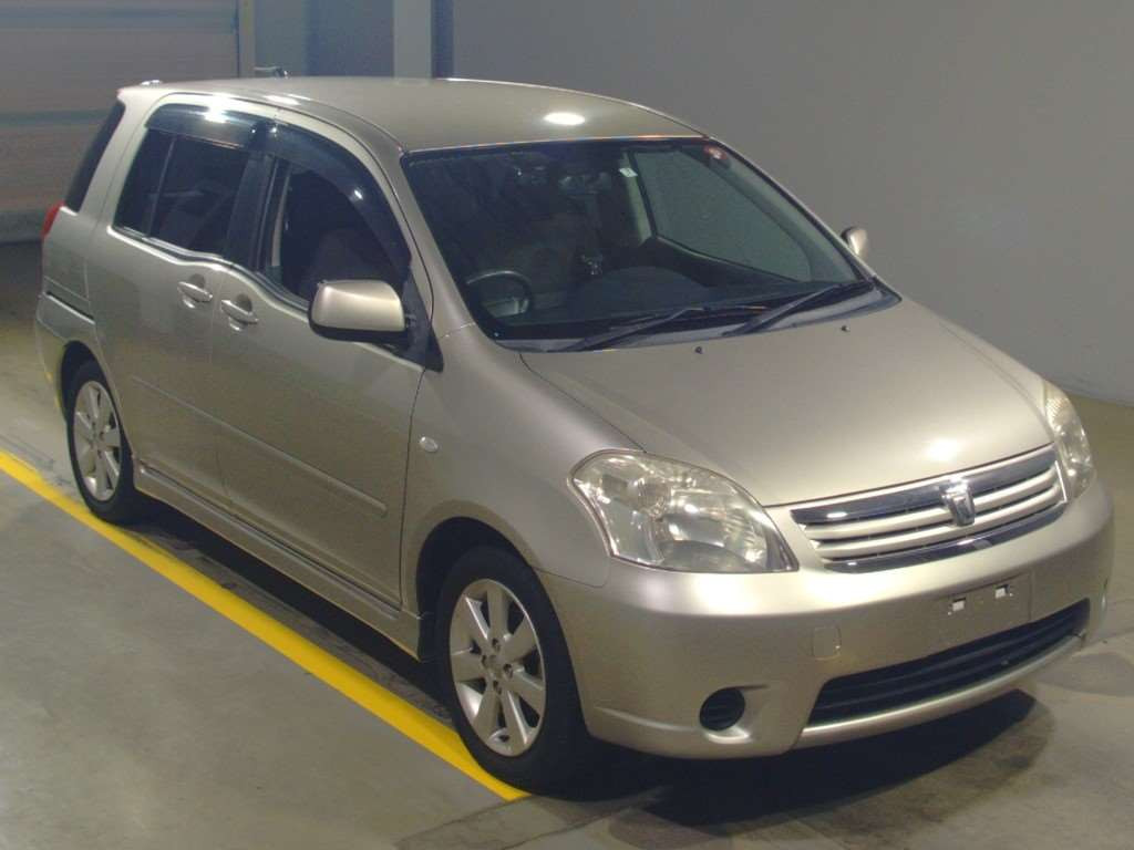 2005 Toyota Raum NCZ20[2]