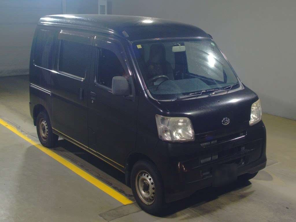 2013 Daihatsu Hijet Cargo S321V[2]