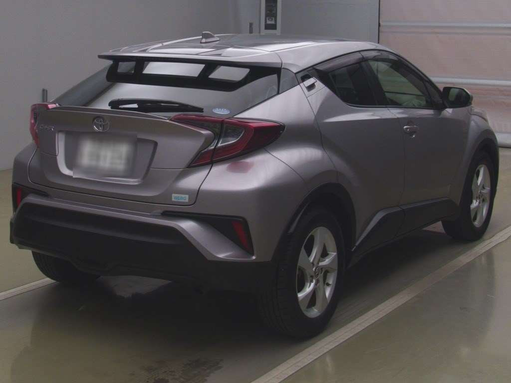 2018 Toyota C-HR NGX10[1]