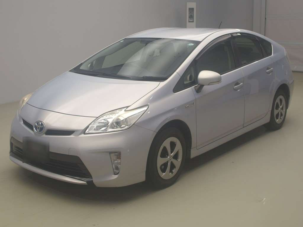 2015 Toyota Prius ZVW30[0]