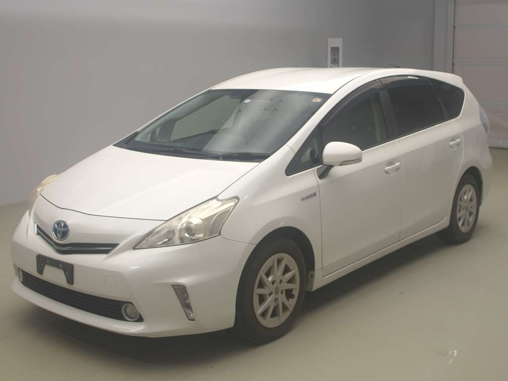 2012 Toyota Prius alpha ZVW41W[0]