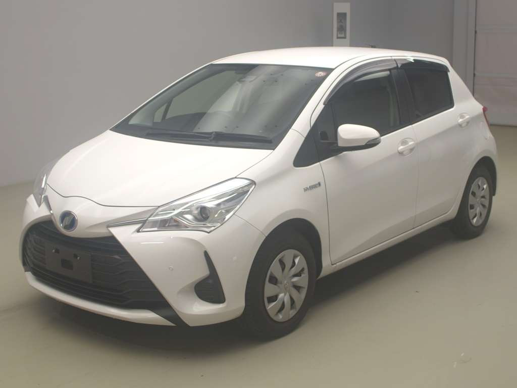 2019 Toyota Vitz NHP130[0]