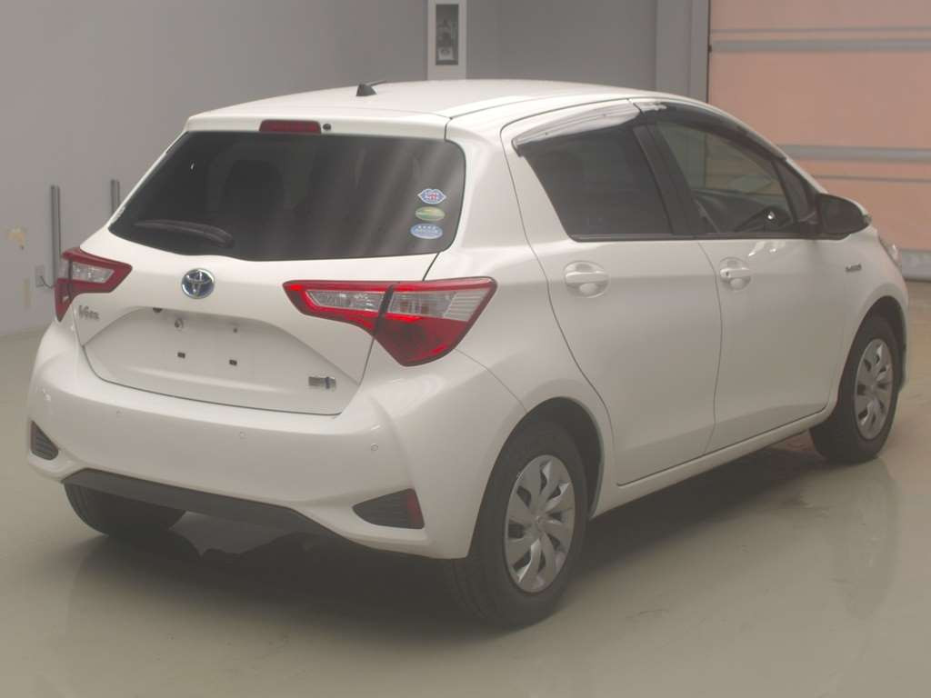 2019 Toyota Vitz NHP130[1]