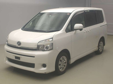 2011 Toyota Voxy