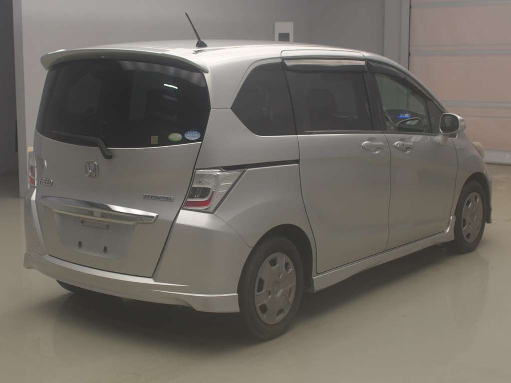 2012 Honda Freed hybrid GP3[1]