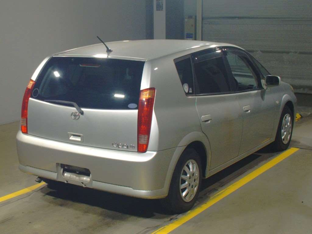 2002 Toyota OPA ZCT10[1]