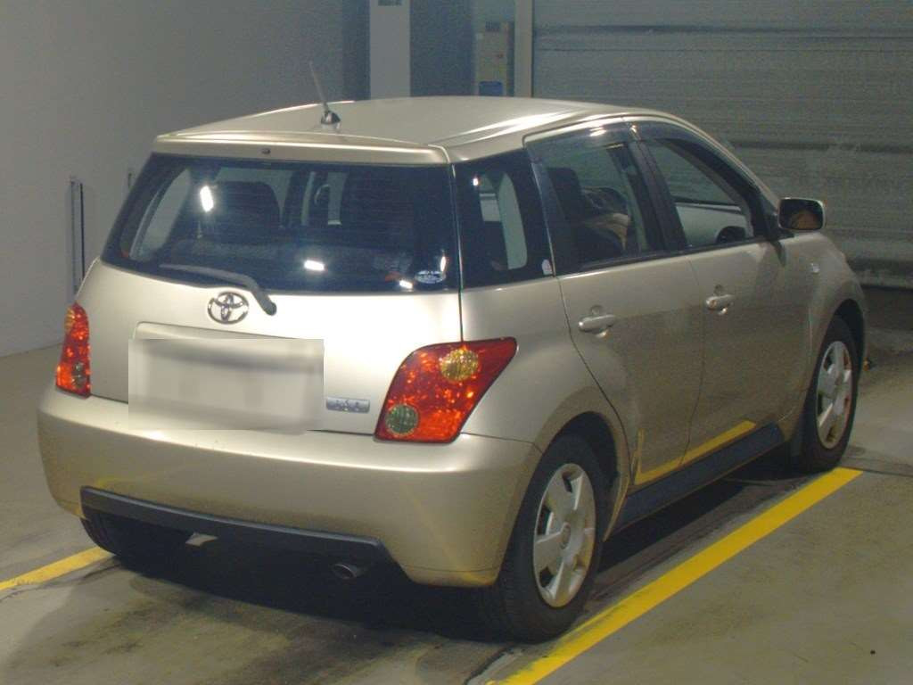 2002 Toyota IST NCP61[1]