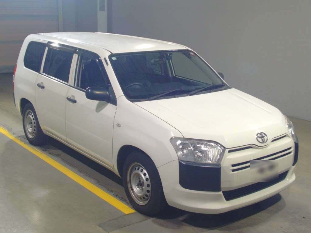 2015 Toyota Succeed NCP160V[2]