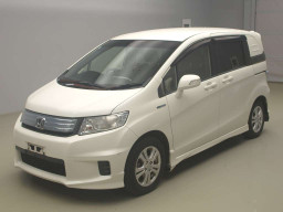 2012 Honda Freed spike hybrid