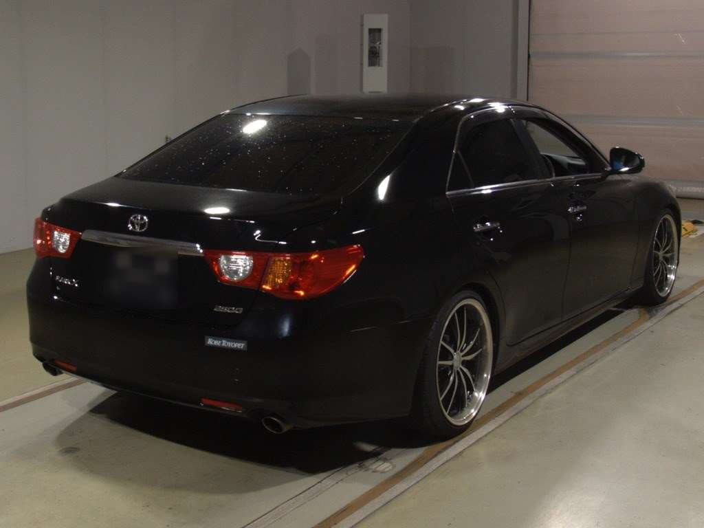 2010 Toyota Mark X GRX130[1]