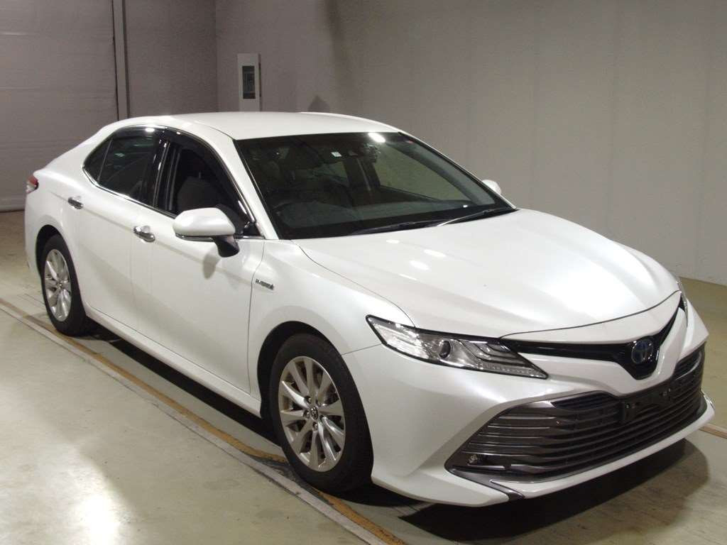 2017 Toyota Camry AXVH70[2]