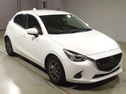 2018 Mazda Demio