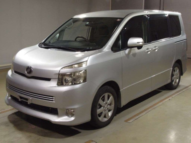 2007 Toyota Voxy