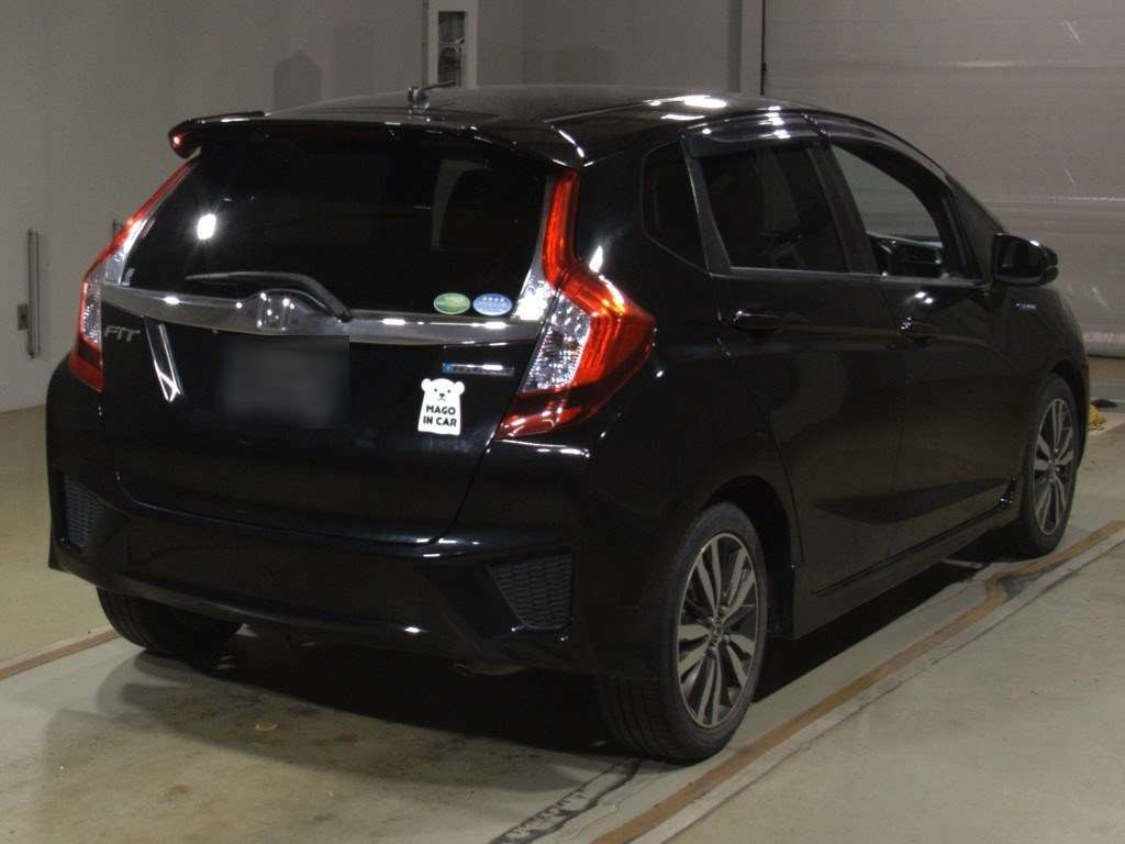 2014 Honda Fit Hybrid GP5[1]