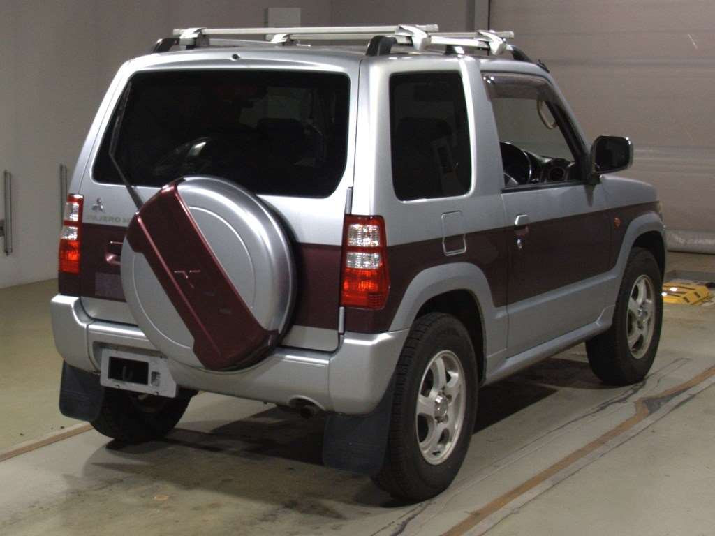 2010 Mitsubishi Pajero Mini H58A[1]