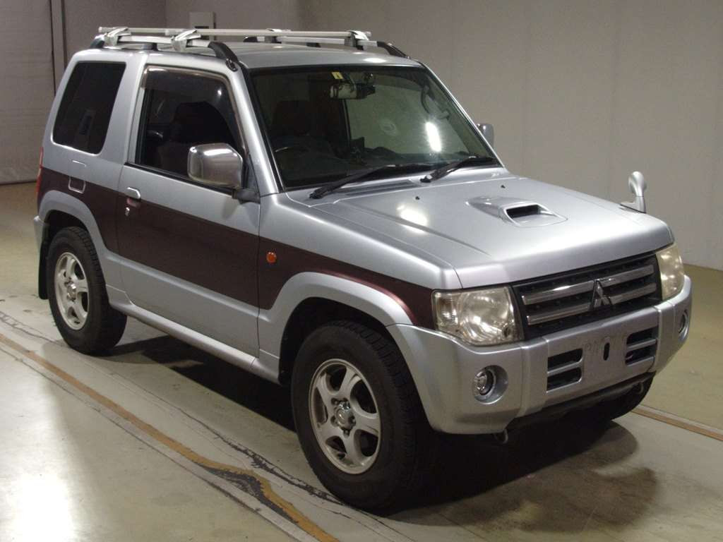 2010 Mitsubishi Pajero Mini H58A[2]