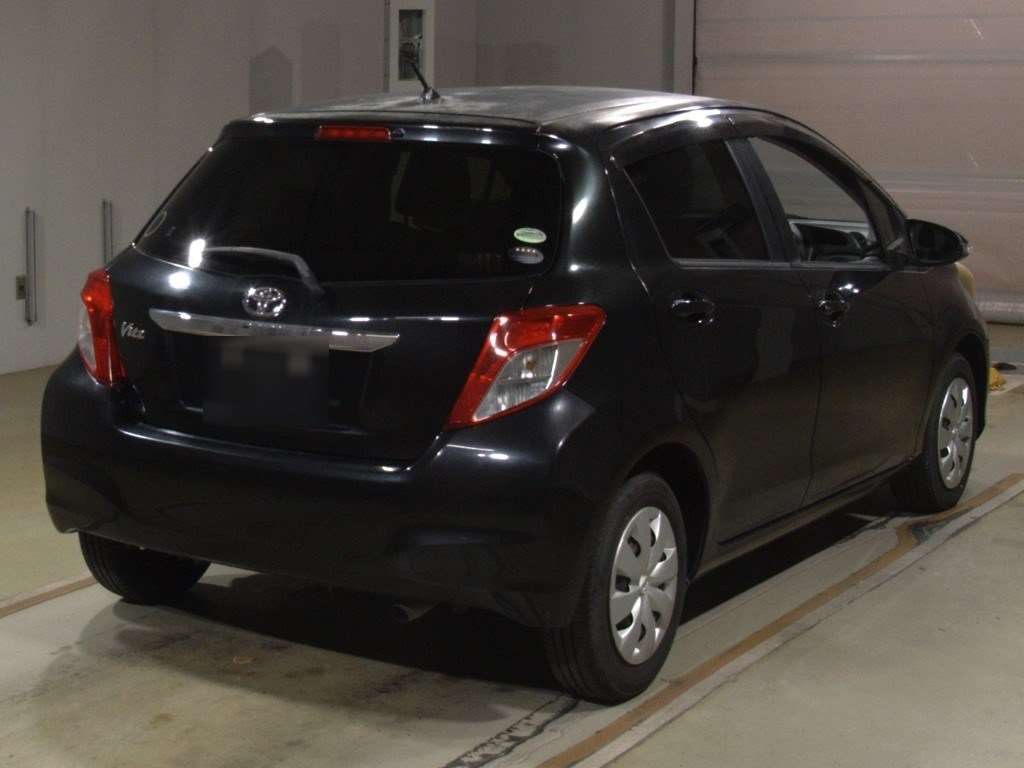 2012 Toyota Vitz NSP130[1]