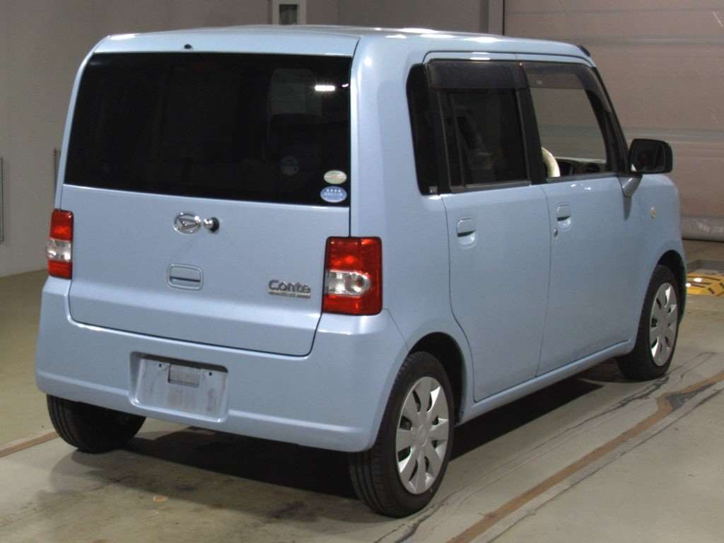 2010 Daihatsu Move Conte L575S[1]